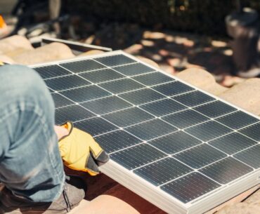 Image for The Basic Differences Between an Automatic Solar Panel Cleaning System and Manual Cleaning